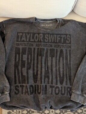 authentic Taylor Swift reputation tour sweatshirt